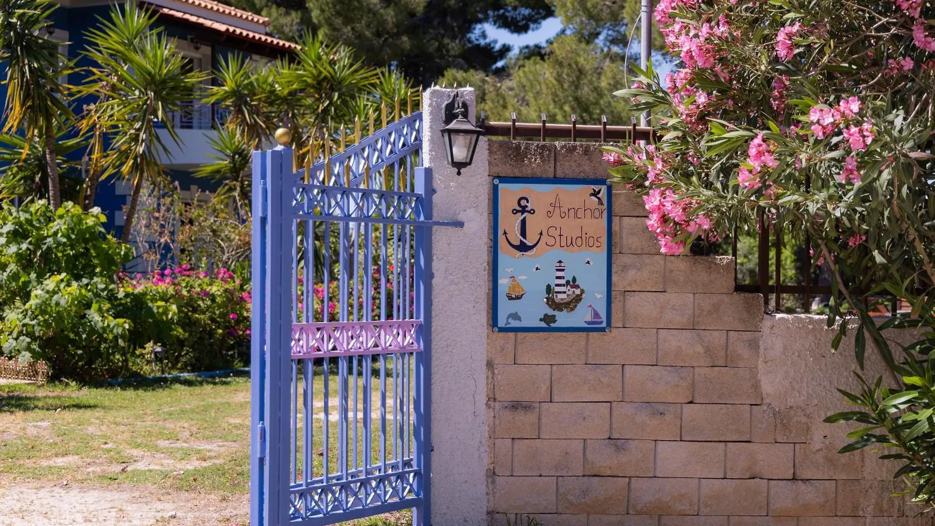 ליקסורי Anchor Studios